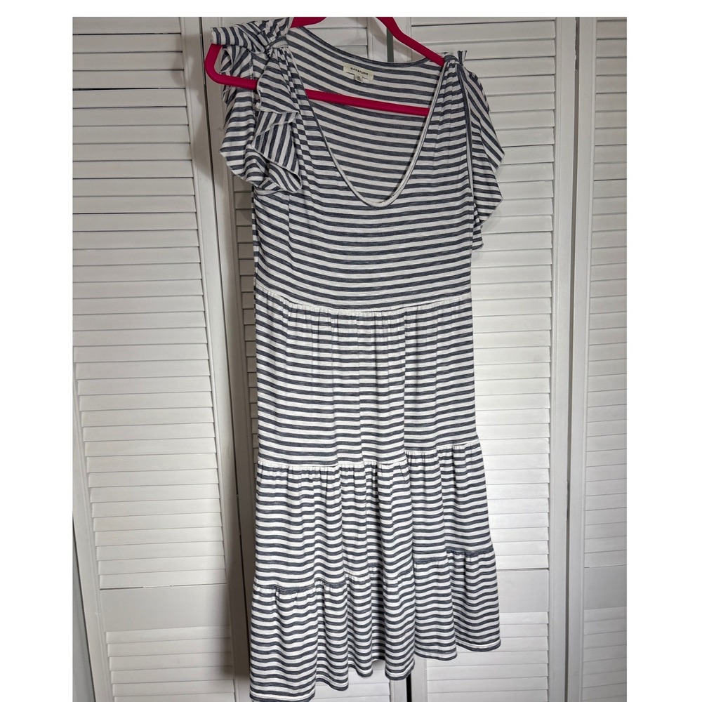 Max Studio Striped Tiered Mini Dress Navy White Ruffle Sleeve V-Neck Size M